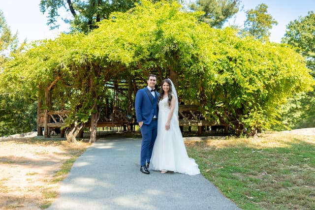 Wedding couple in Central Park, Manhattan