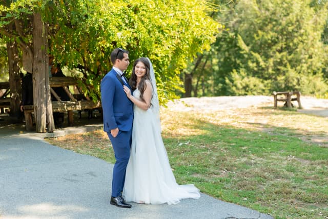 Wedding couple in Central Park, Manhattan