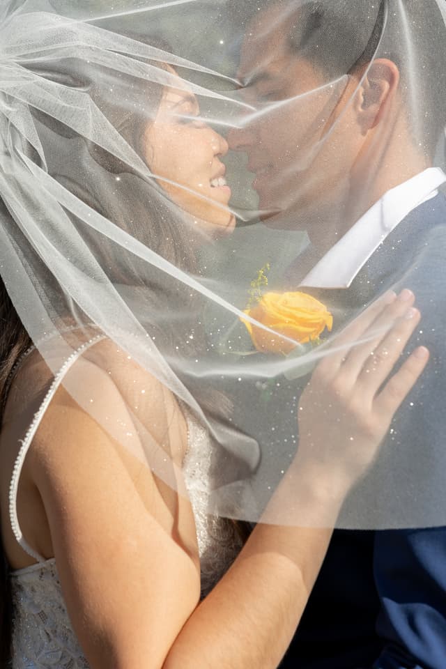 Wedding couple in Central Park, Manhattan