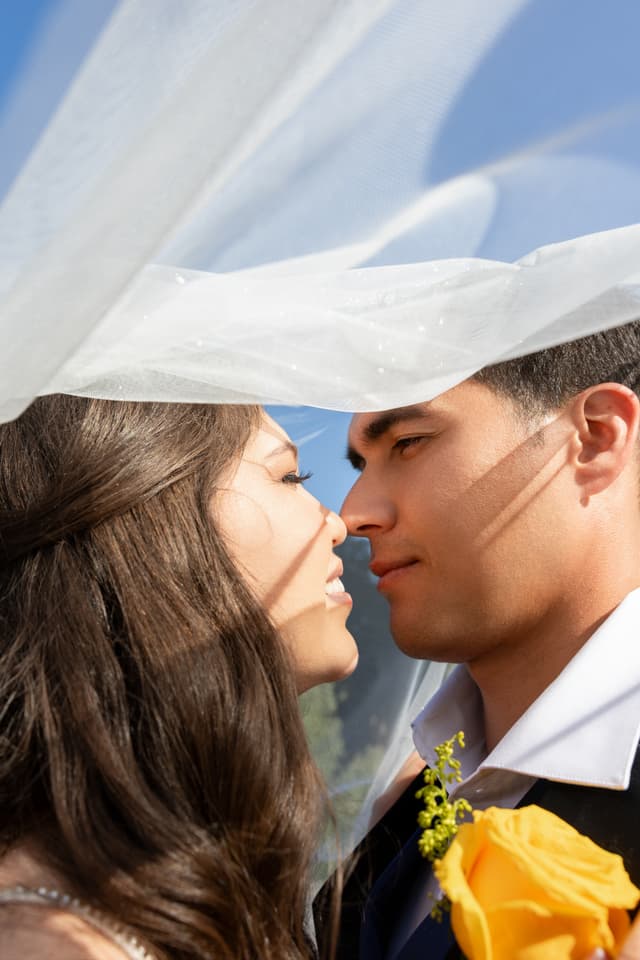 Wedding couple in Central Park, Manhattan